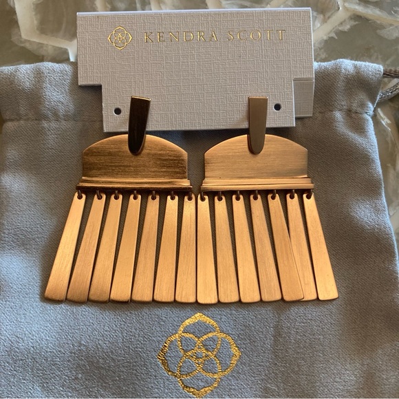 NEW!  Kendra Scott Layne rose gold earrings - Picture 6 of 6